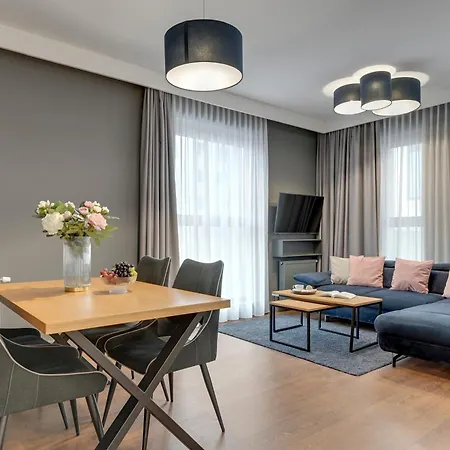 Granaria Premium Riverside & Parking By Downtown Apartments-2